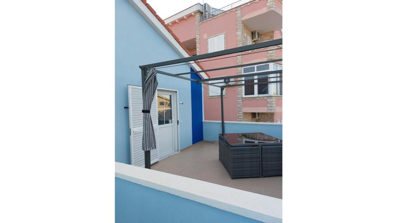 Blue Sea Vir Apartments エクステリア 写真